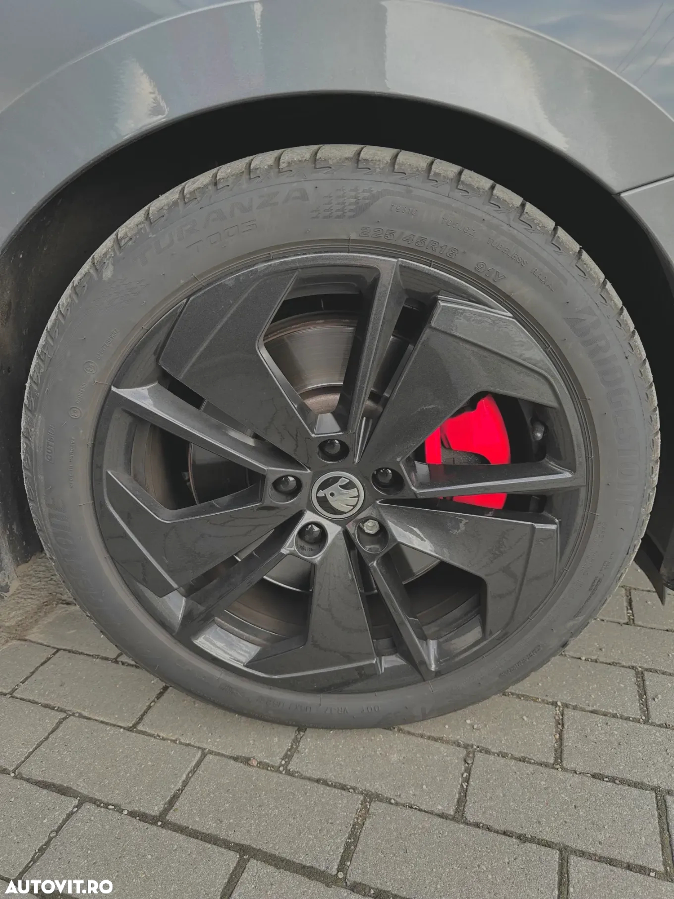 Skoda Octavia 2.0 TSI DSG RS - 25