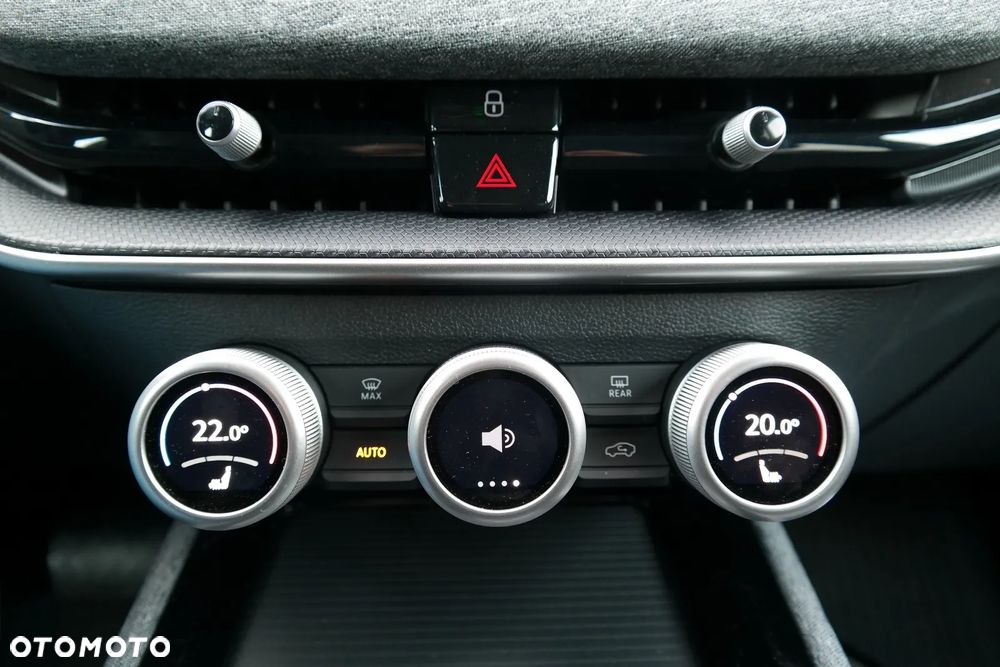 Skoda Superb 1.5 TSI mHEV DSG Selection - 32