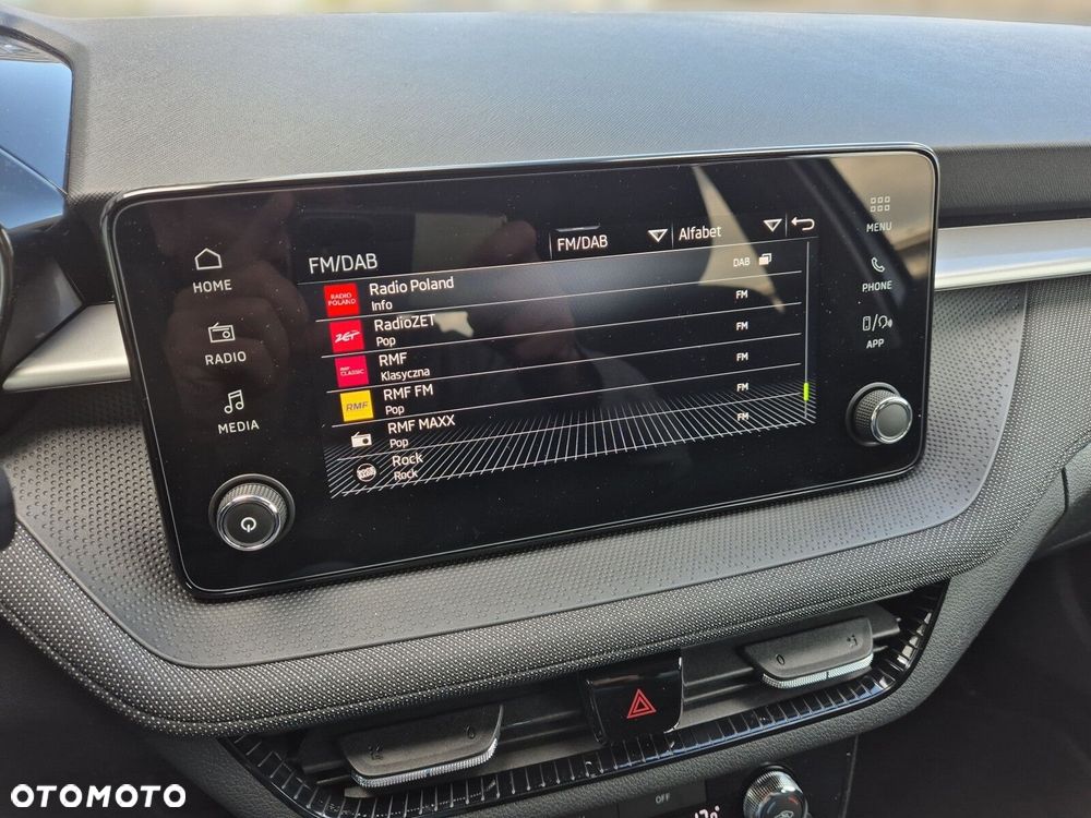 Skoda Fabia 1.0 TSI Drive DSG - 27