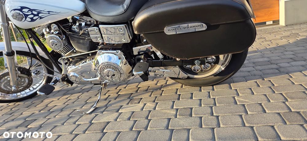 Harley-Davidson Dyna Wide Glide - 38
