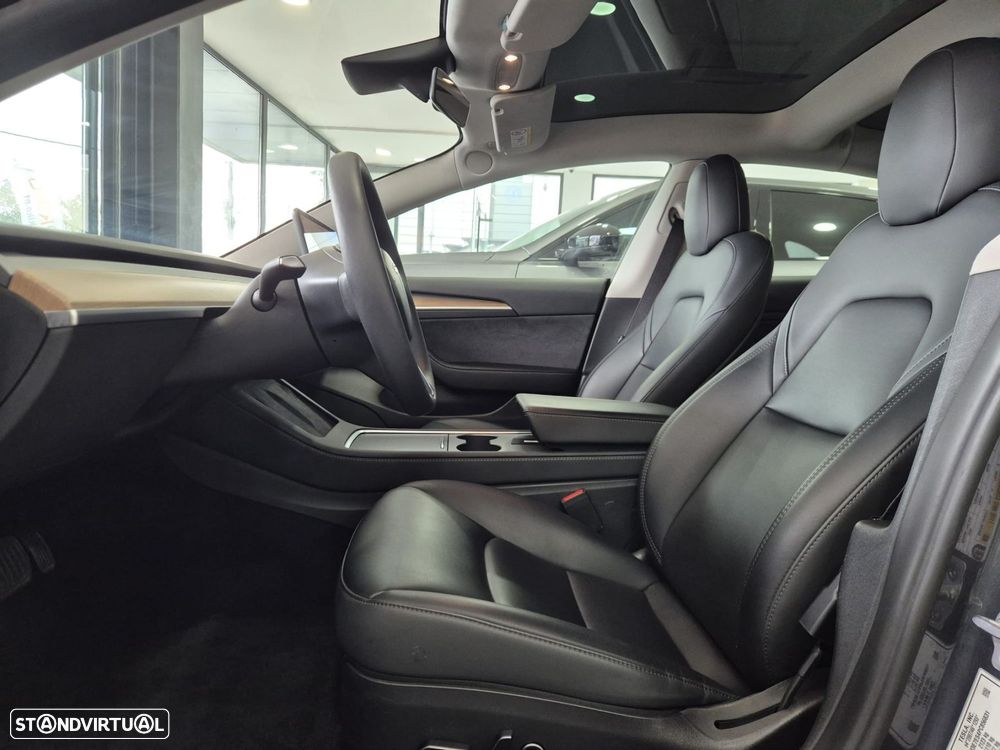 Tesla Model 3 Long Range Tração Traseira - 10