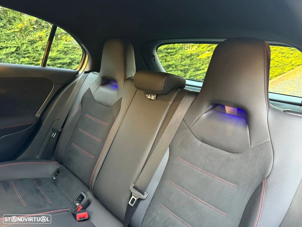 Mercedes-Benz A 180 d 7G-DCT AMG Line - 21