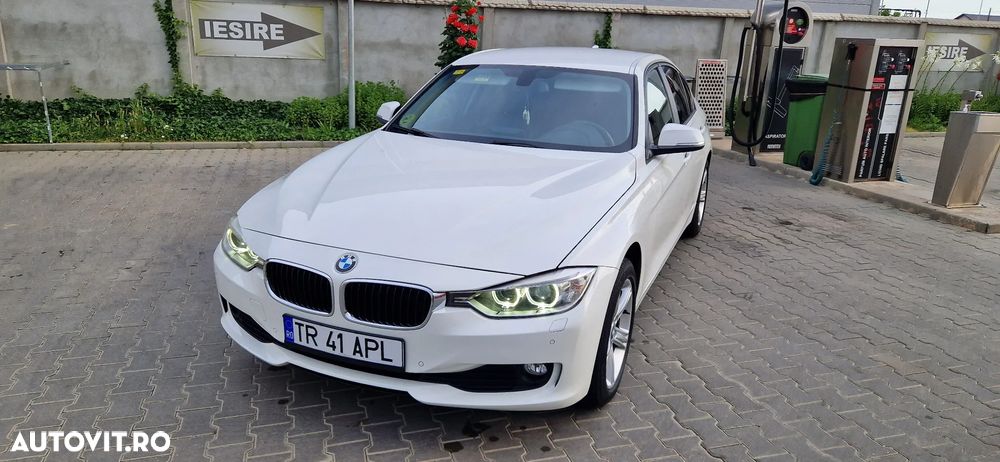 BMW Seria 3 320d DPF Aut. Edition Exclusive - 1