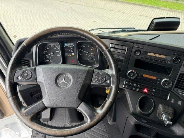 Mercedes-Benz Actros - 9