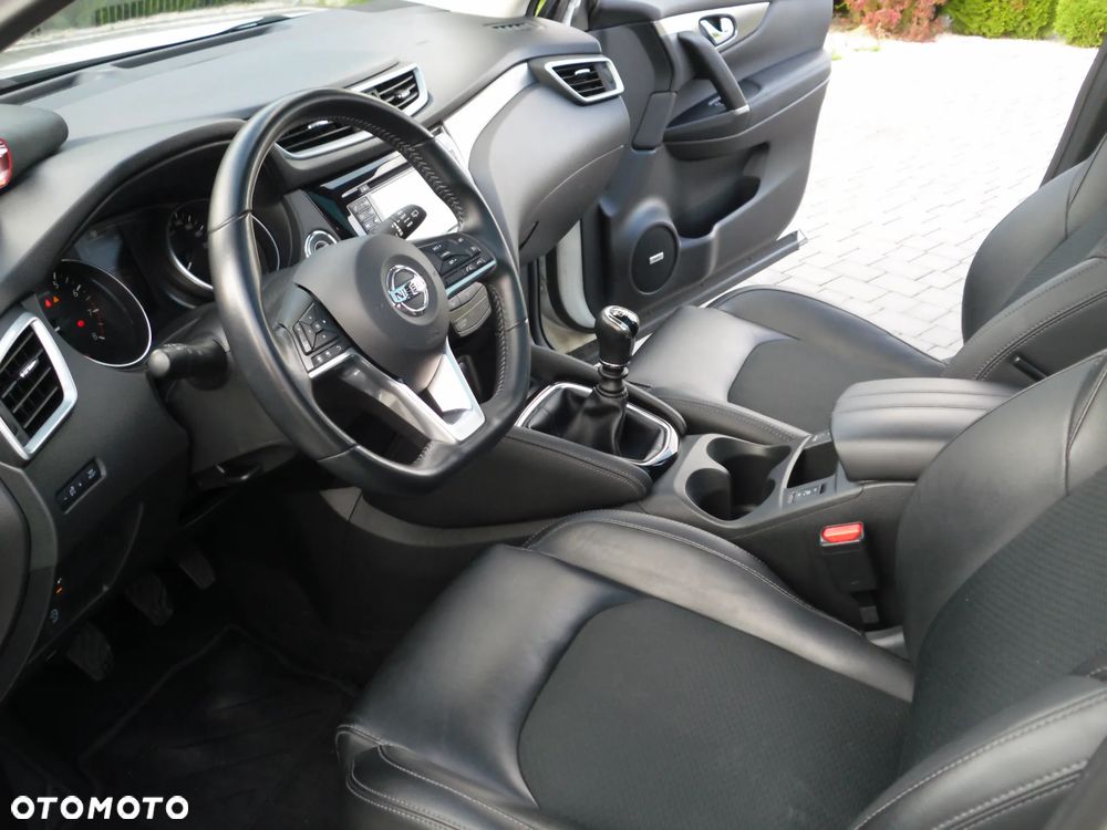 Nissan Qashqai 1.6 DIG-T Tekna - 18