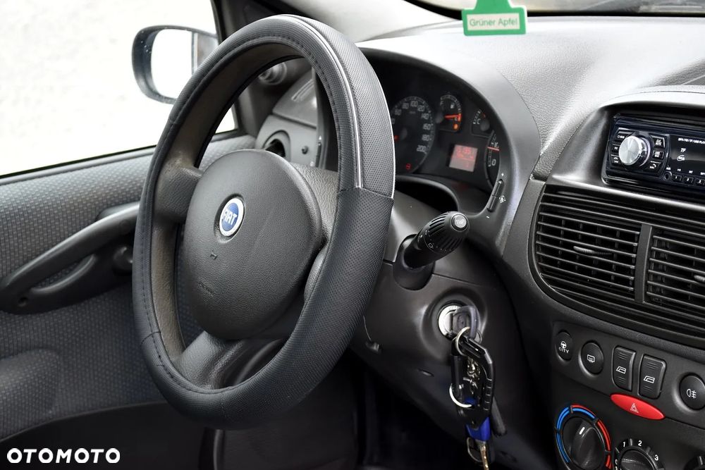 Fiat Punto 1.2 8V Active - 24