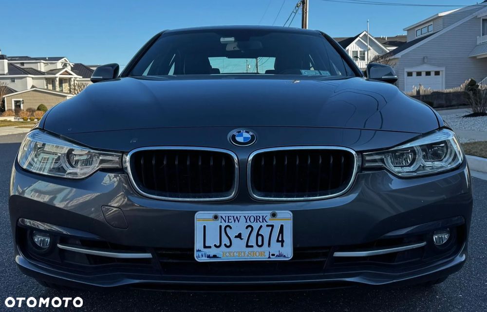 BMW Seria 3 330i xDrive Edition Luxury Line Purity - 9