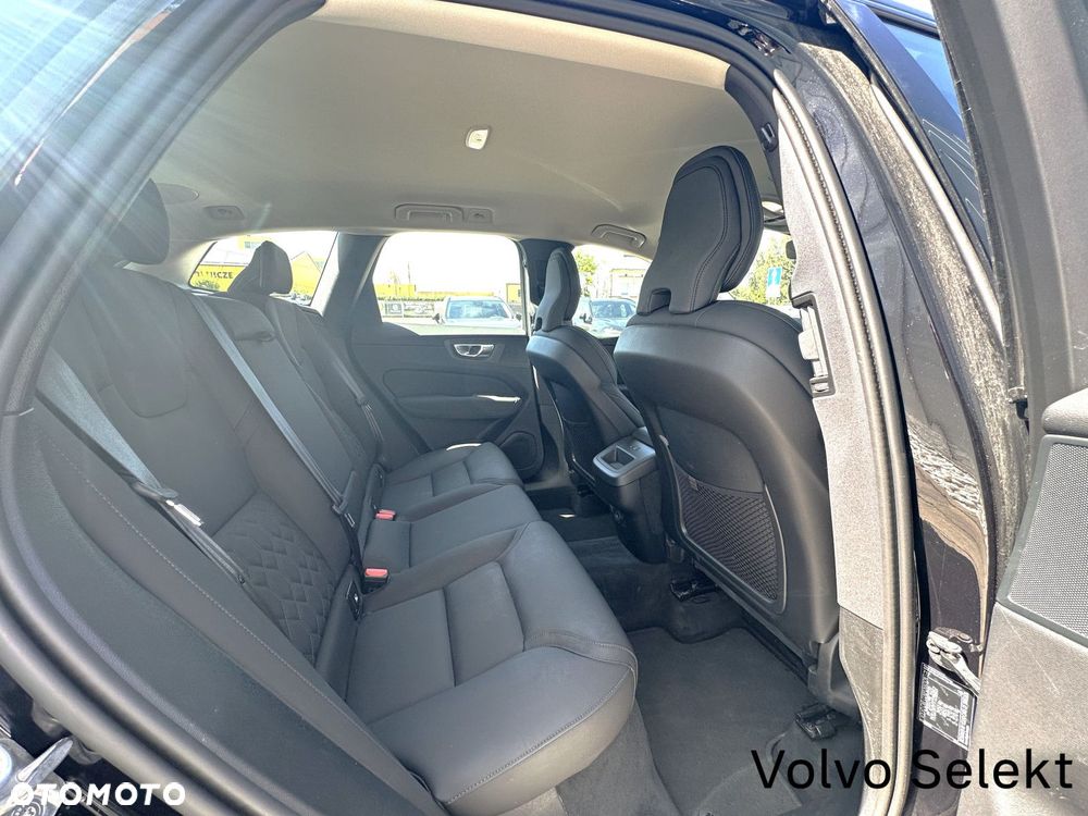 Volvo XC 60 - 30