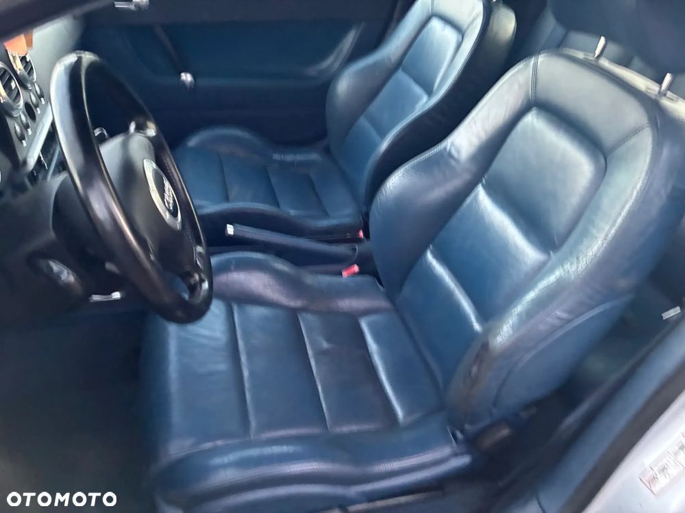 Audi TT Coupé 1.8T - 8