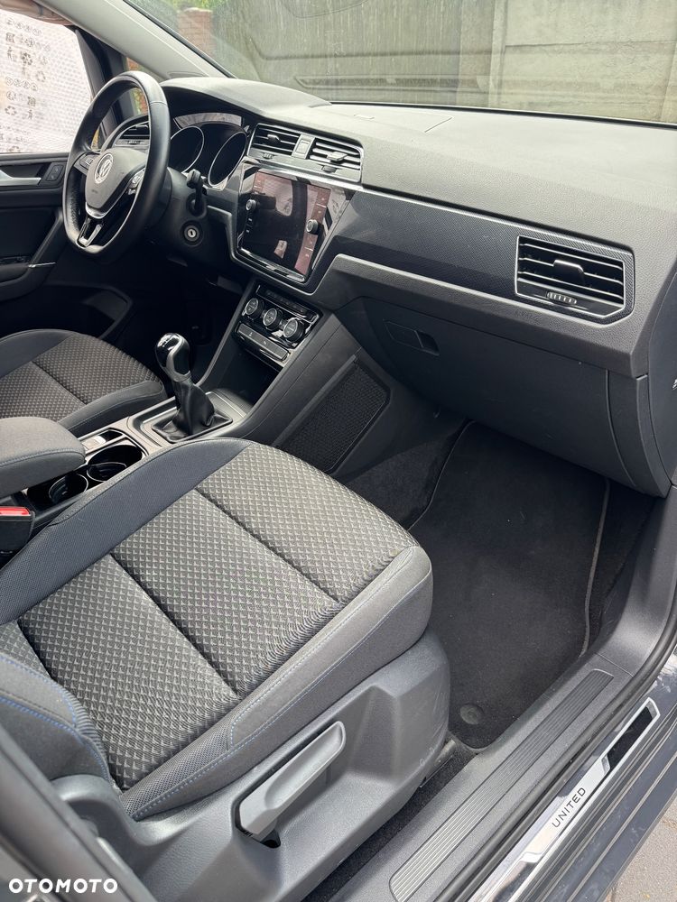 Volkswagen Touran 1.5 TSI ACT OPF UNITED - 15
