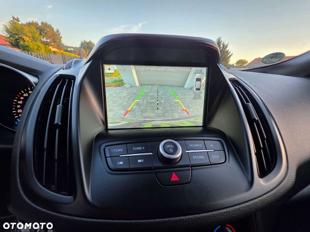 Ford Kuga - 18