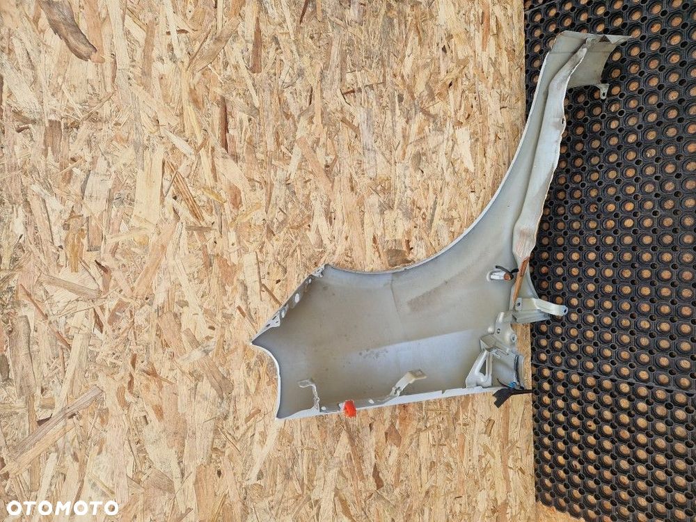 FIAT PUNTO EVO kod lak.760 a BŁOTNIK PRZÓD PRZEDNI LEWY - 9