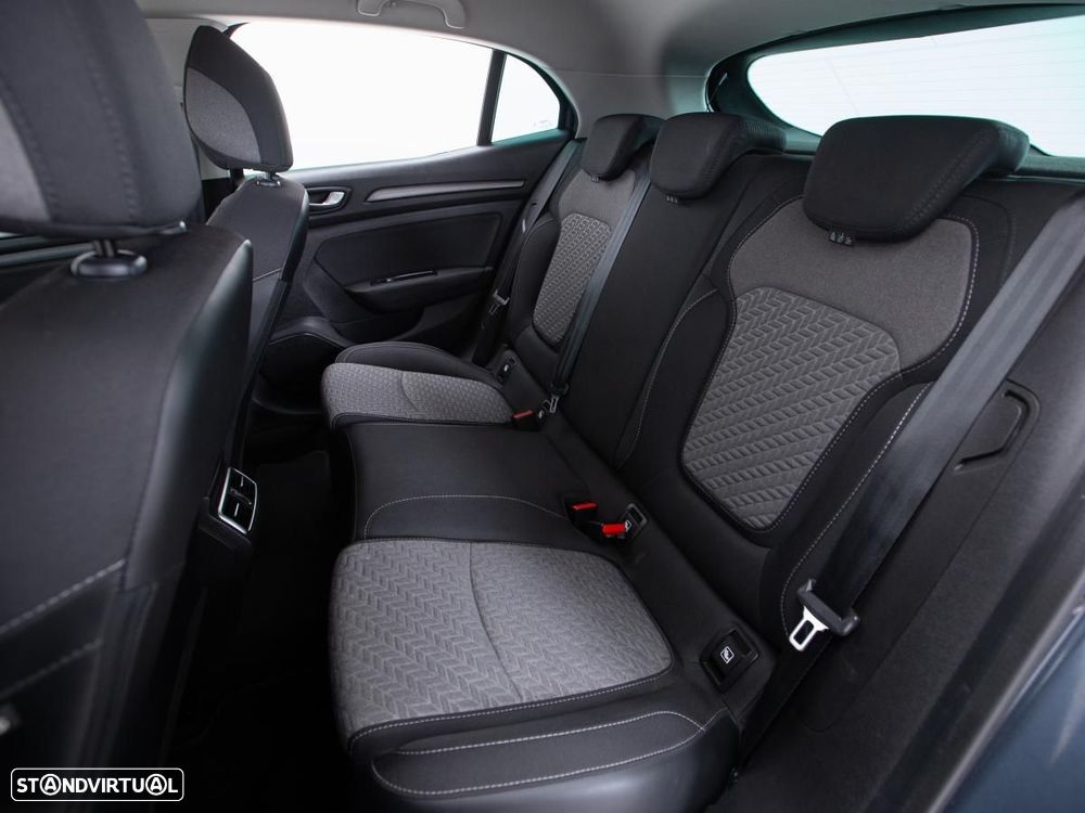 Renault Mégane 1.5 Blue dCi Limited - 10
