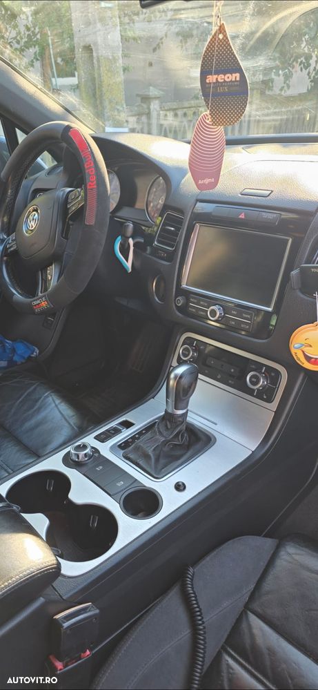 Volkswagen Touareg - 8