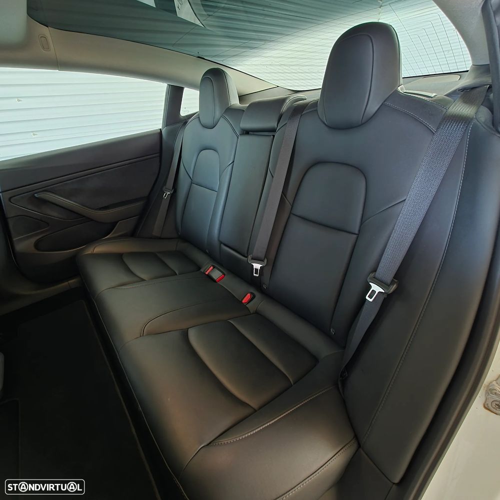 Tesla Model 3 Long Range Tração Integral - 24