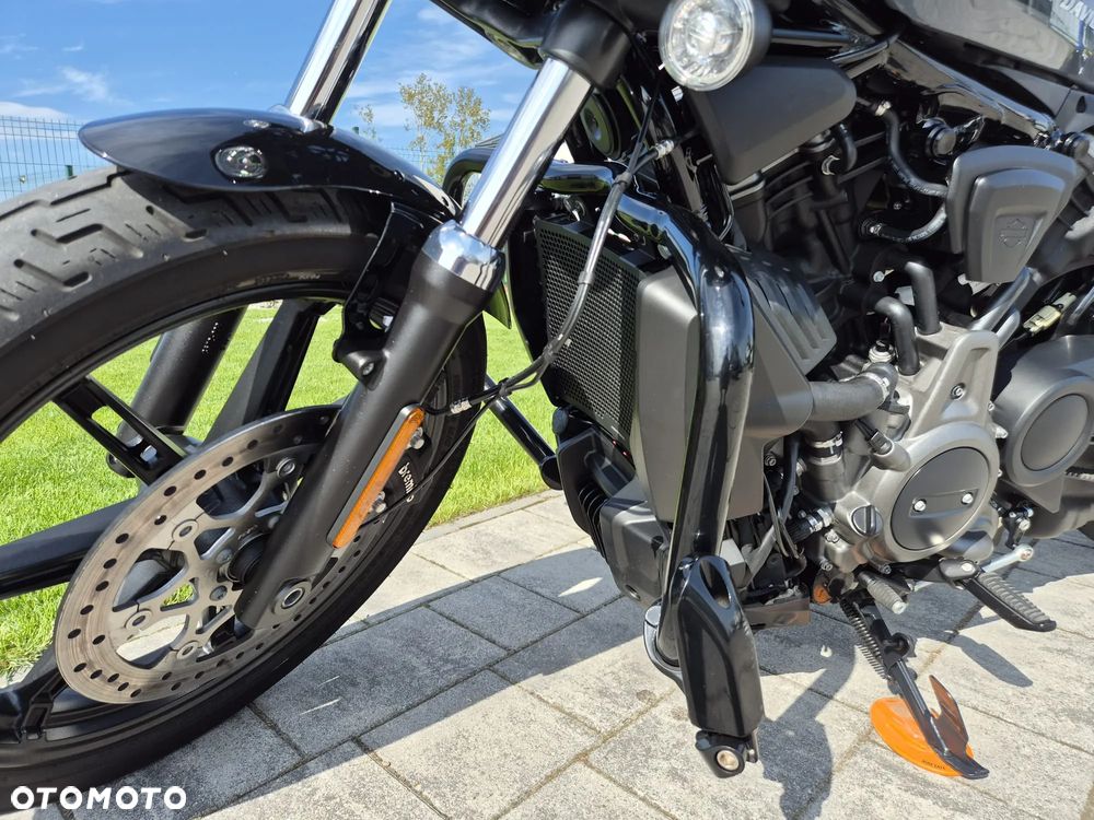 Harley-Davidson Sportster Nightster 975 - 9