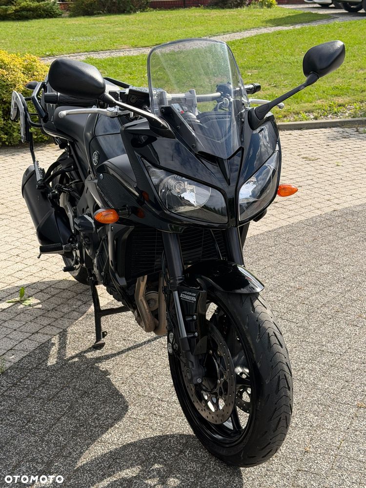 Yamaha FZ - 22