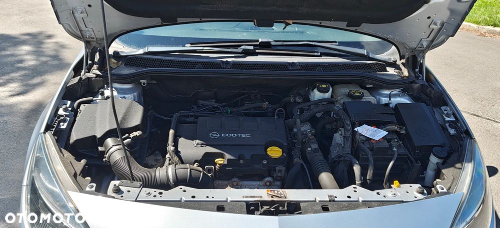 Opel Astra 1.4 Turbo Cosmo - 14