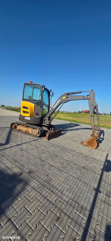 Volvo ECR 25D - 1