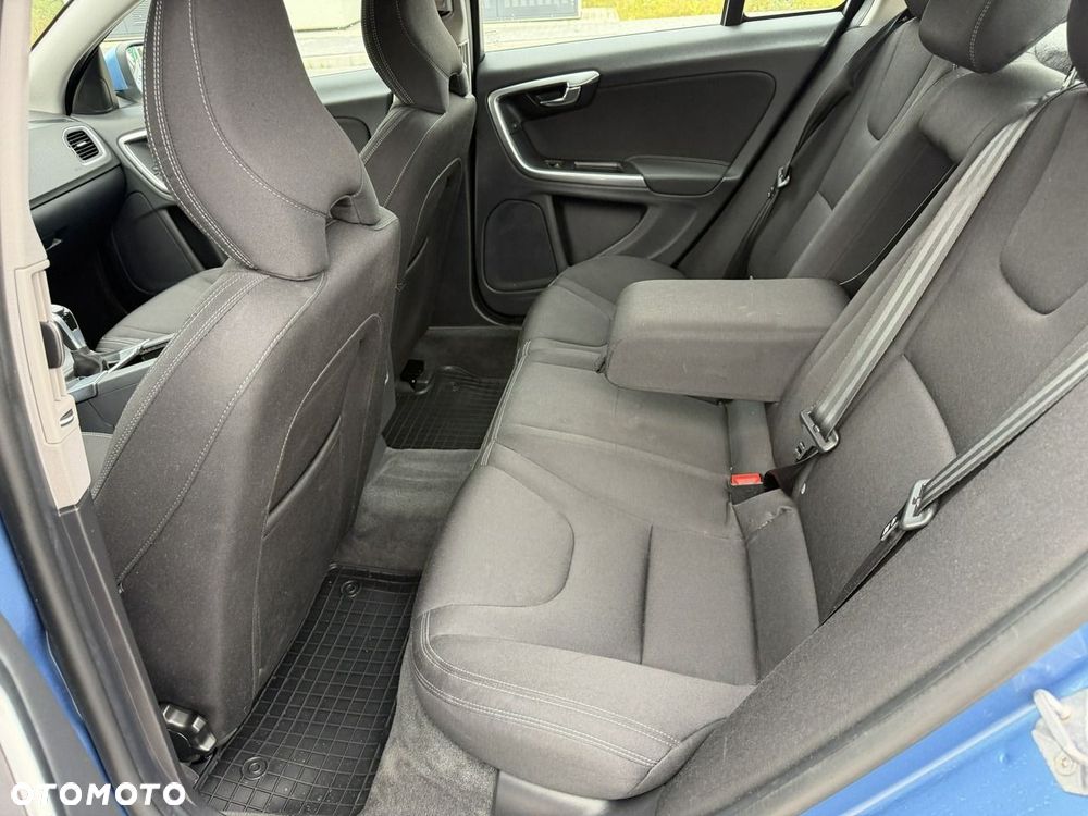 Volvo S60 D4 Kinetic - 28