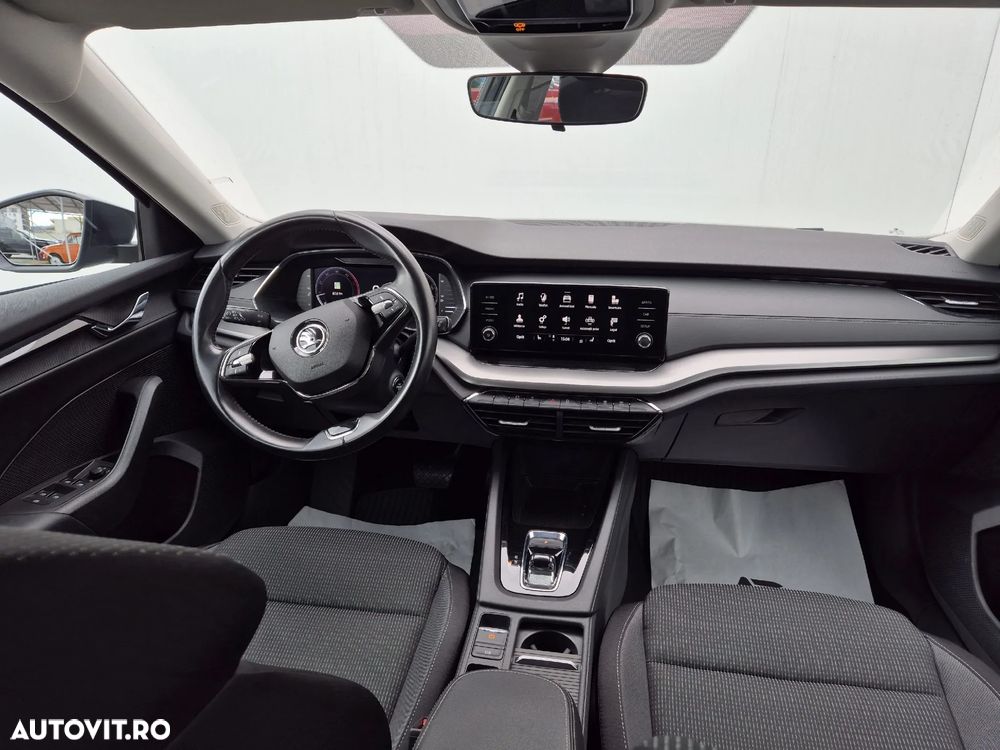 Skoda Octavia 2.0 TDI DSG Ambition - 14