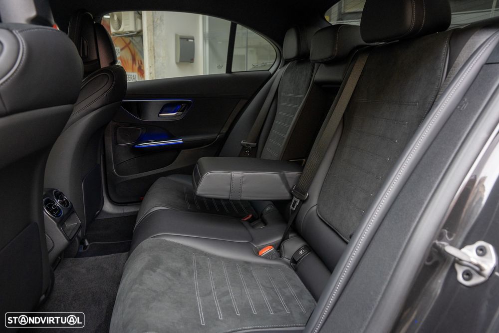 Mercedes-Benz C 300 d AMG Line - 27