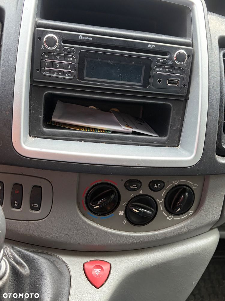 Opel Vivaro - 19