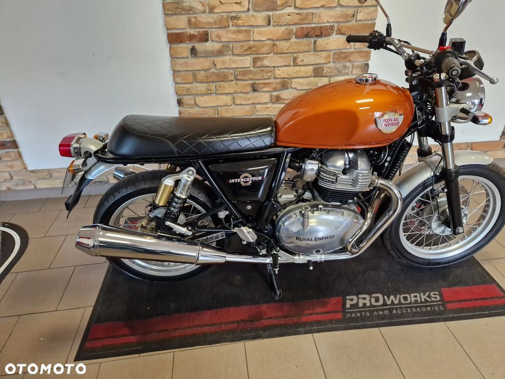 Royal Enfield Continental - 33