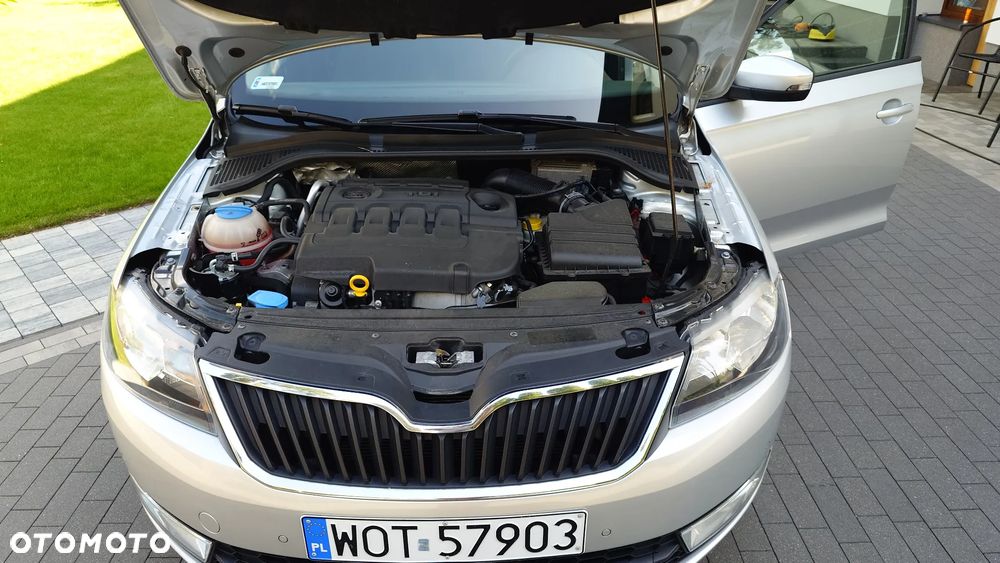 Skoda RAPID 1.6 TDI DPF Ambition - 14