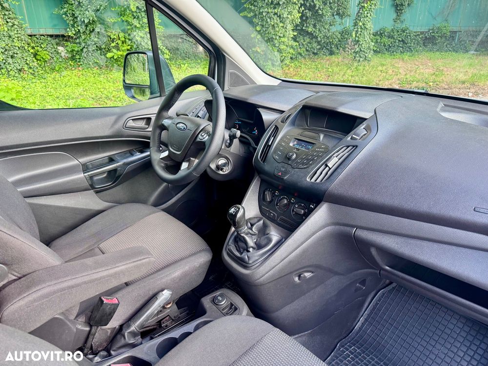 Ford Transit Connect - 15