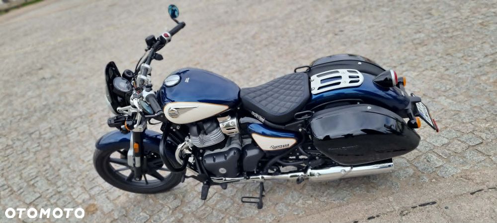 Royal Enfield Super Meteor - 4