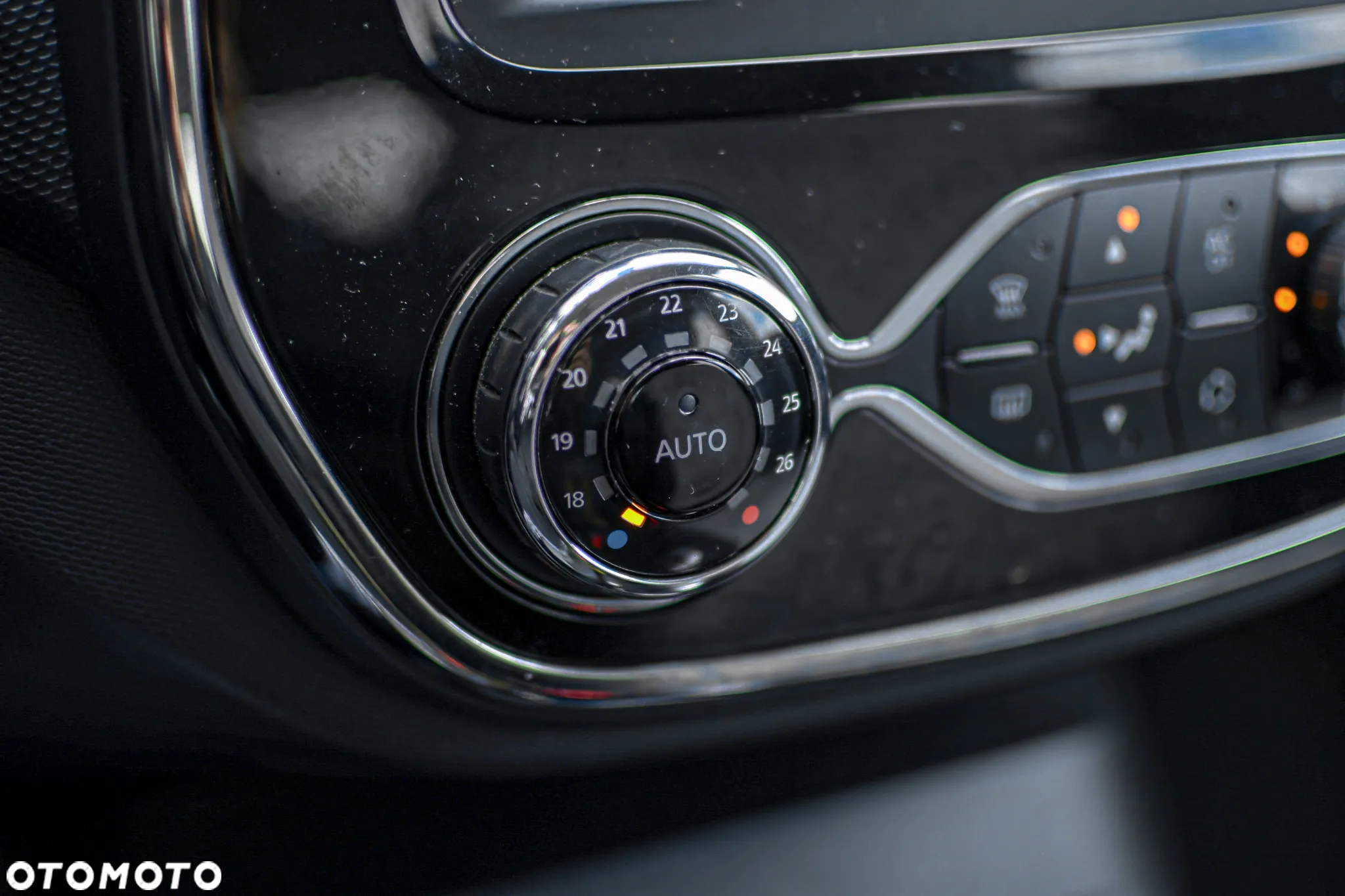 Renault Captur 1.2 TCe Intens EDC - 13