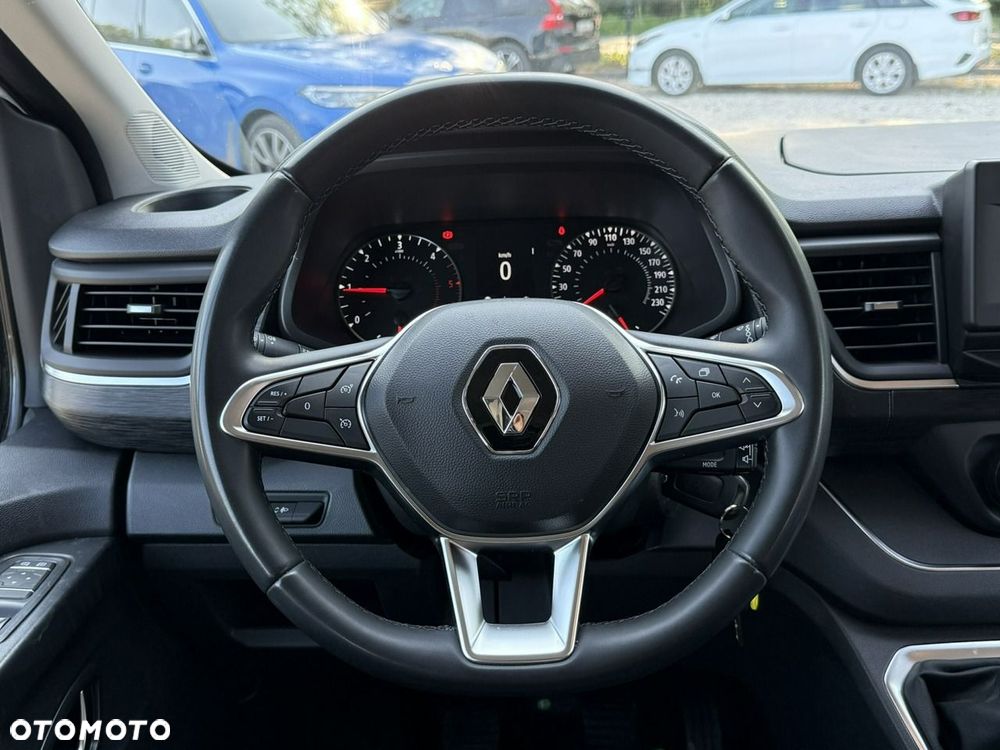 Renault Trafic - 23
