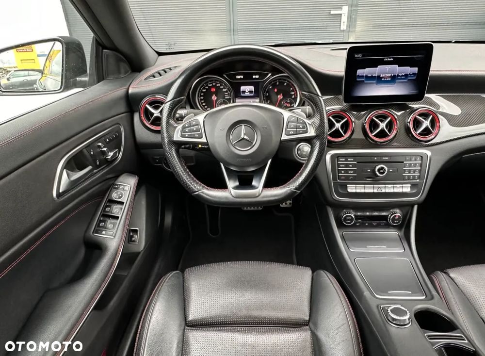 Mercedes-Benz CLA 250 4Matic 7G-DCT AMG Line - 8