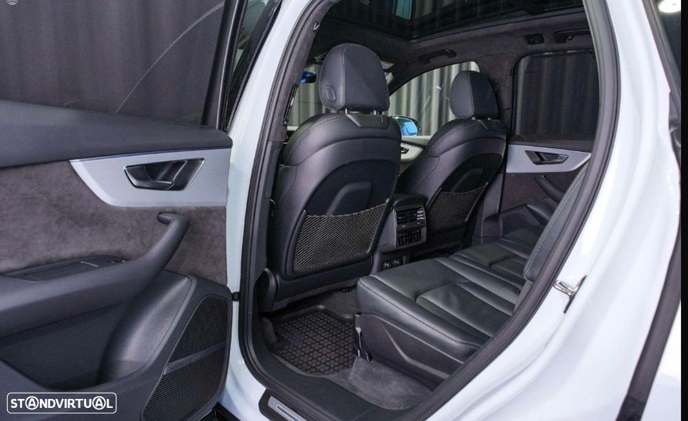 Audi Q7 55 TFSI e quattro tiptronic S line - 31