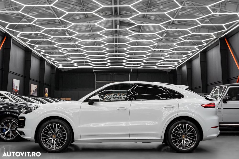 Porsche Cayenne Coupe Tiptronic S Platinum Edition - 27