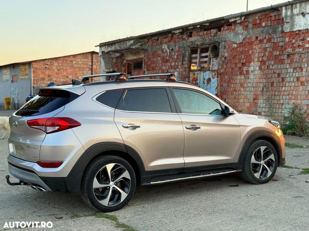 Hyundai Tucson - 4