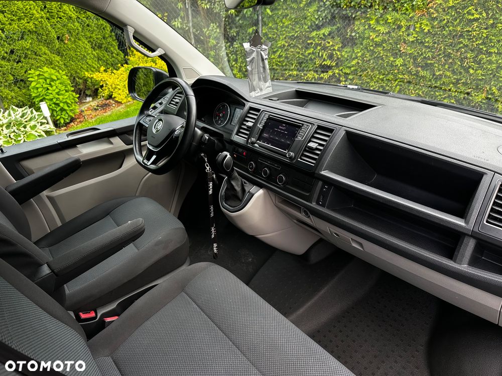 Volkswagen Transporter - 18