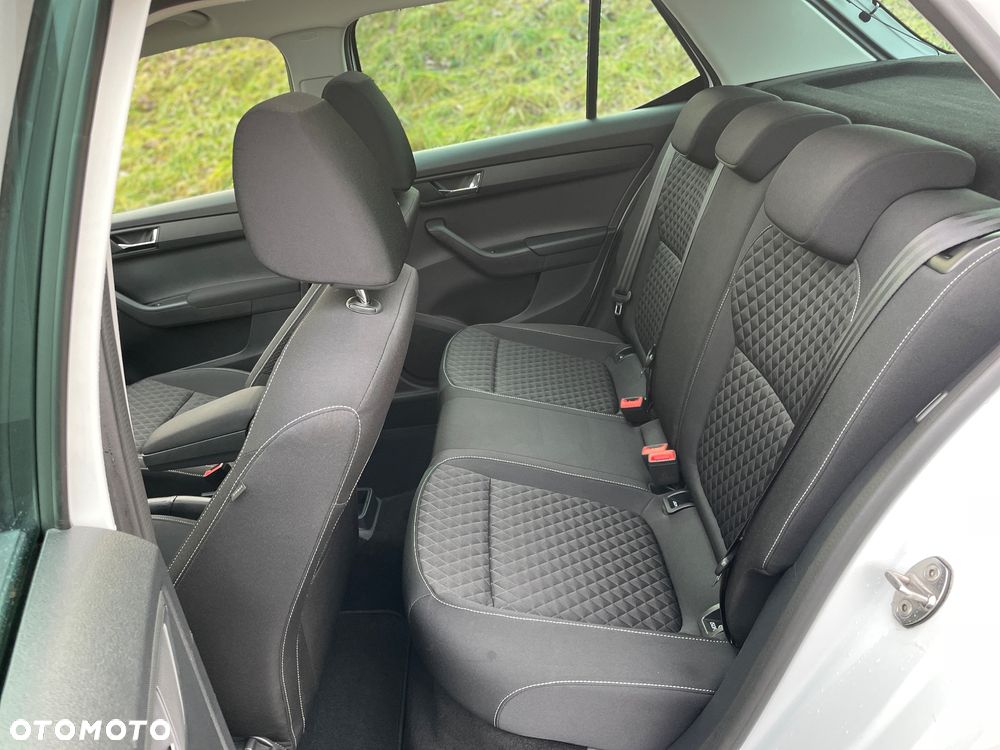 Skoda Fabia 1.0 TSI Drive - 9