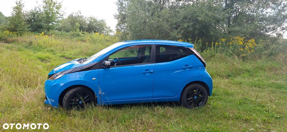 Toyota Aygo x-cite - 11