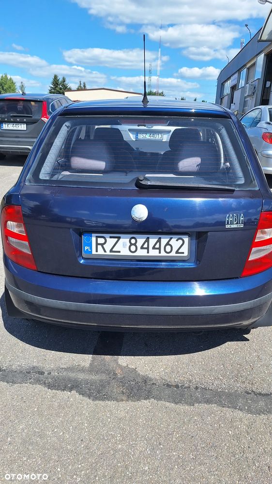 Skoda Fabia - 4