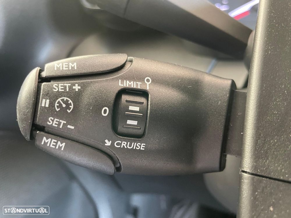 Citroën C3 Aircross 1.2 PureTech Shine - 18