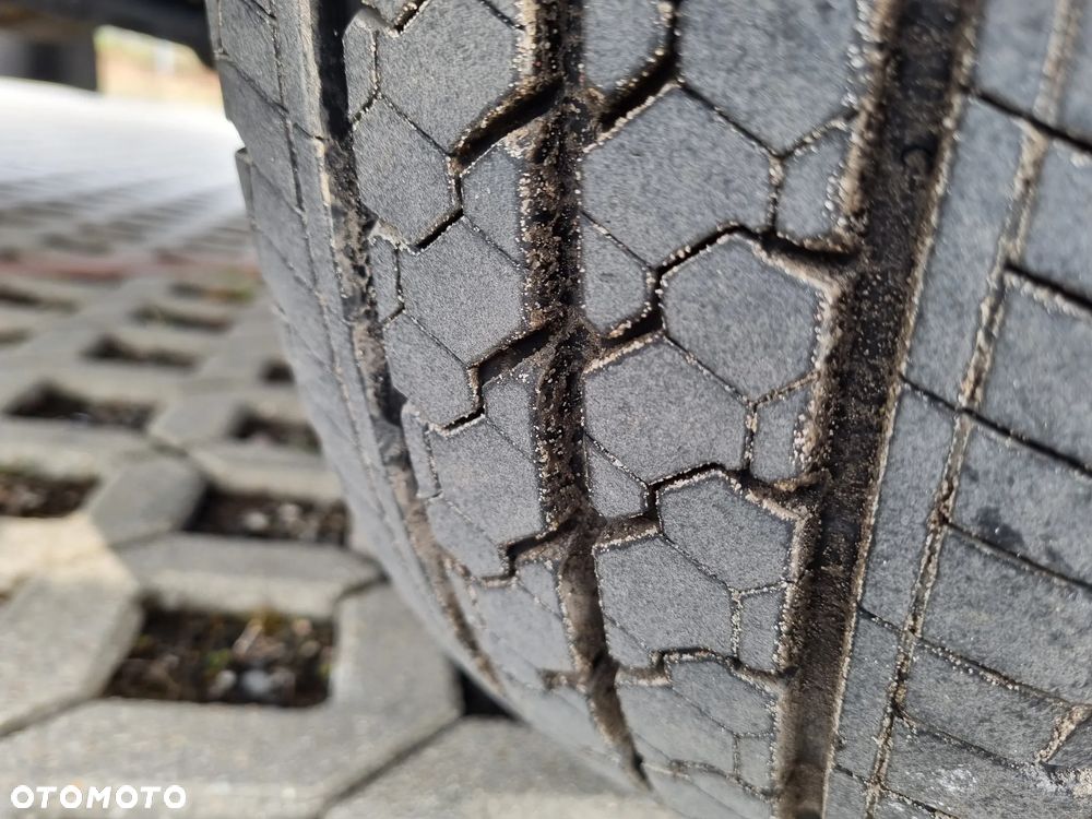 Iveco Daily 50-180 3.0 HPi 180KM 9-Palet Skrzynia dł 4.7 Firanka - 17