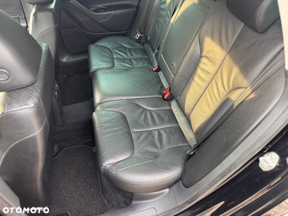 Volkswagen Passat 2.0 TDI DPF 4Motion Highline - 24