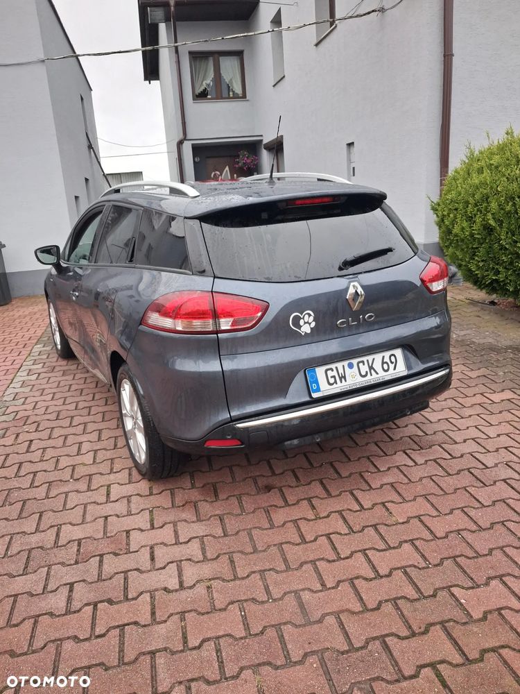Renault Clio - 7