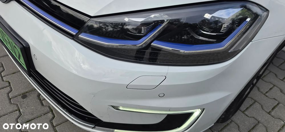 Volkswagen Golf e-Golf - 22