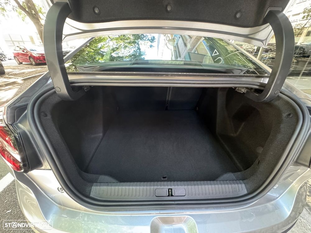 Citroën C4 X 1.2 PureTech Max EAT8 - 21
