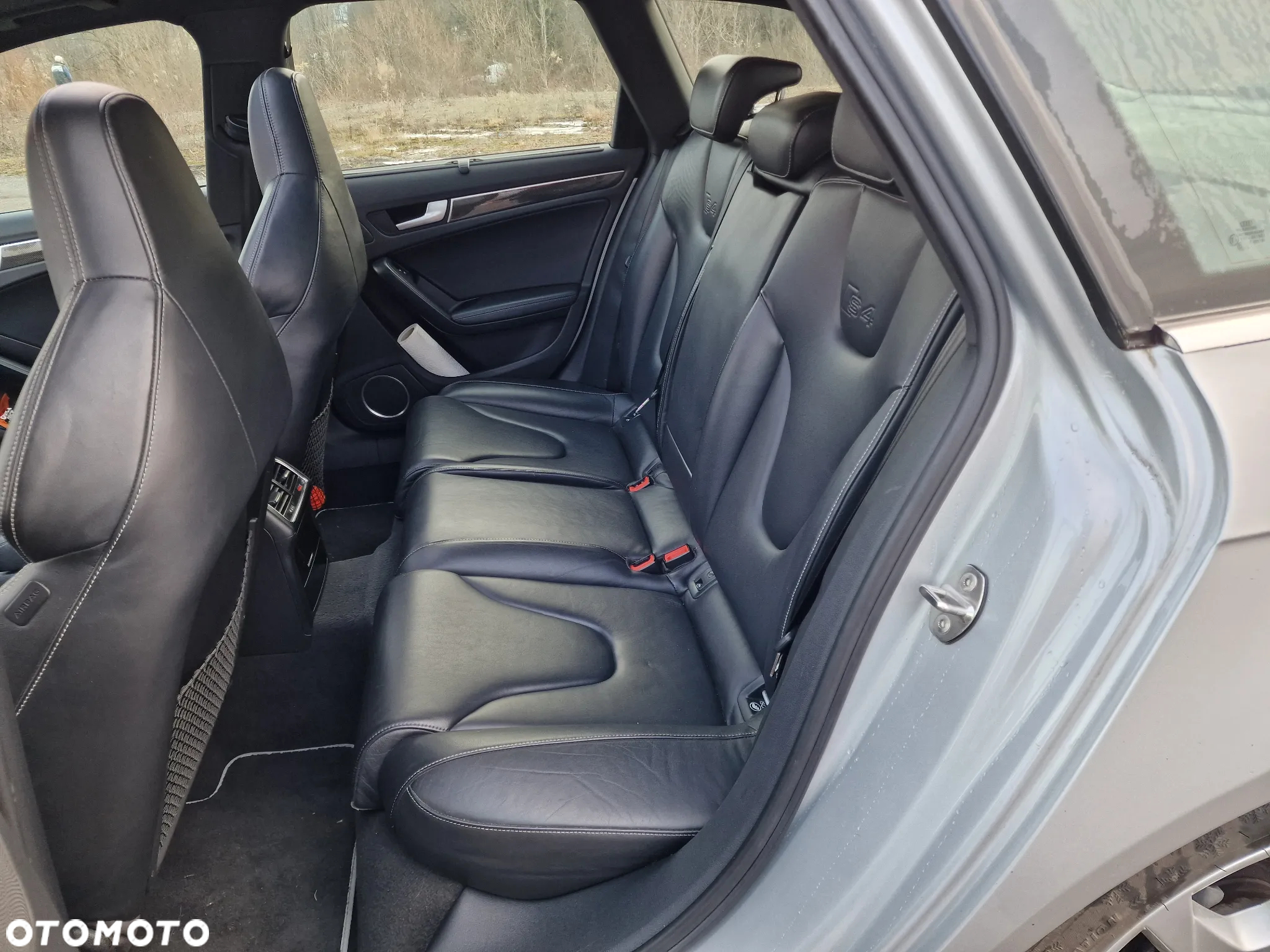 Audi S4 Avant S tronic - 22