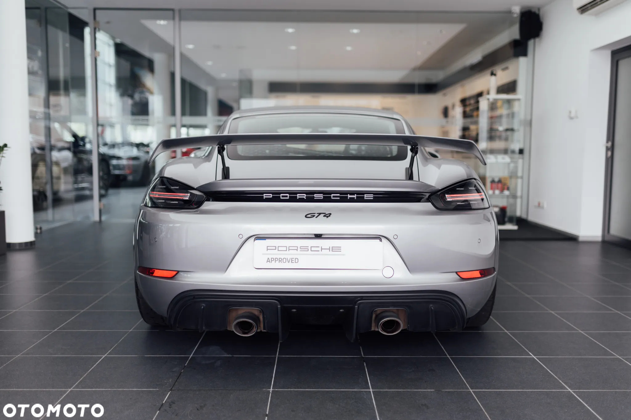 Porsche 718 Cayman GPF GT4 - 14