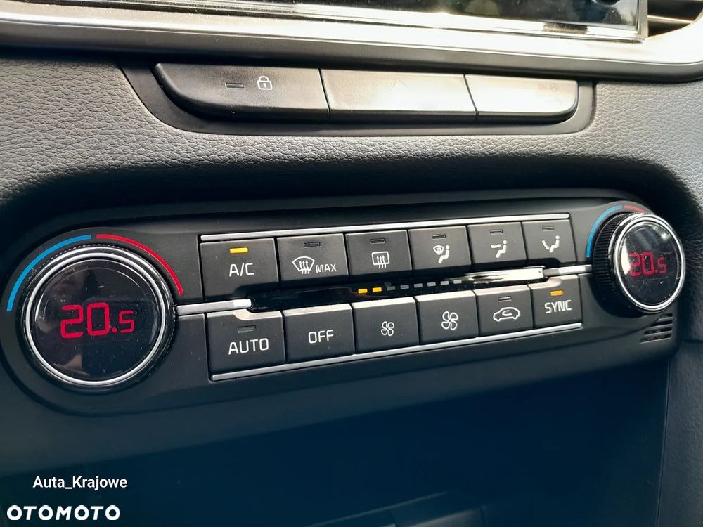 Kia Ceed 1.5 T-GDI M - 19